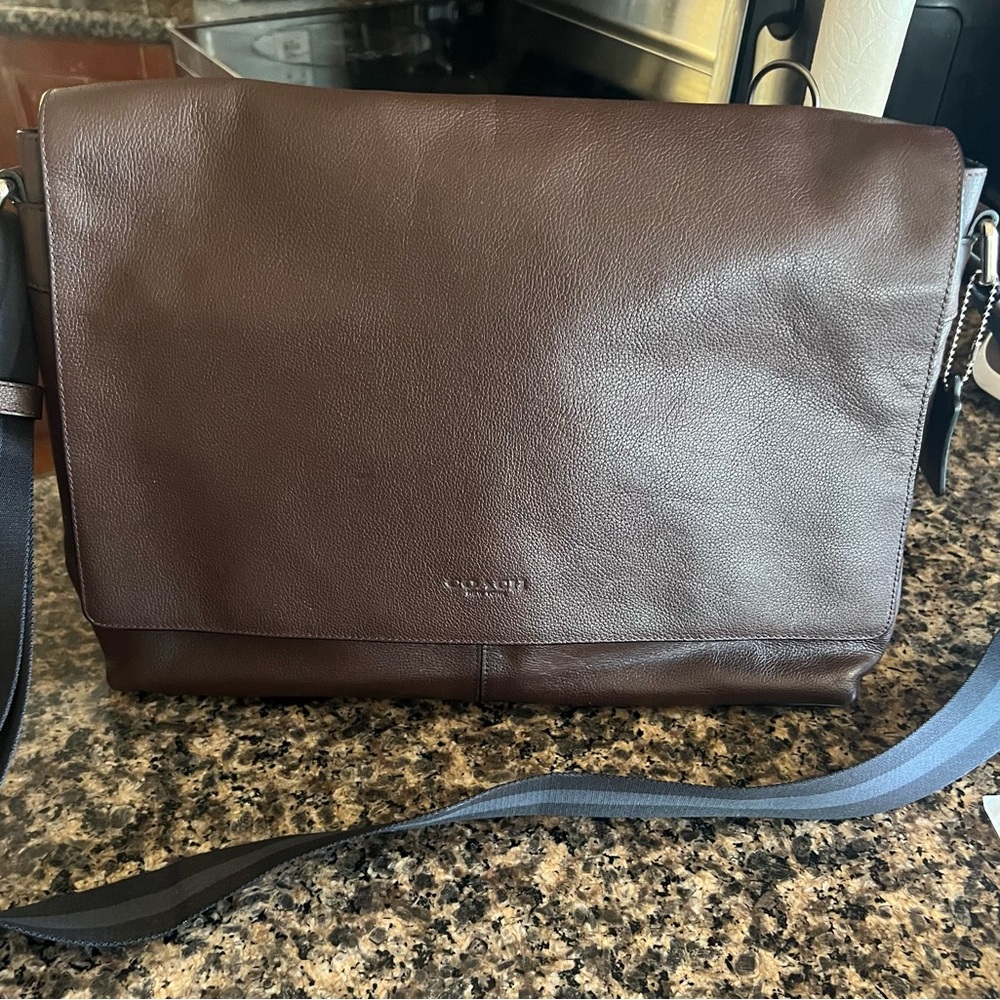 Coach Messenger Bag